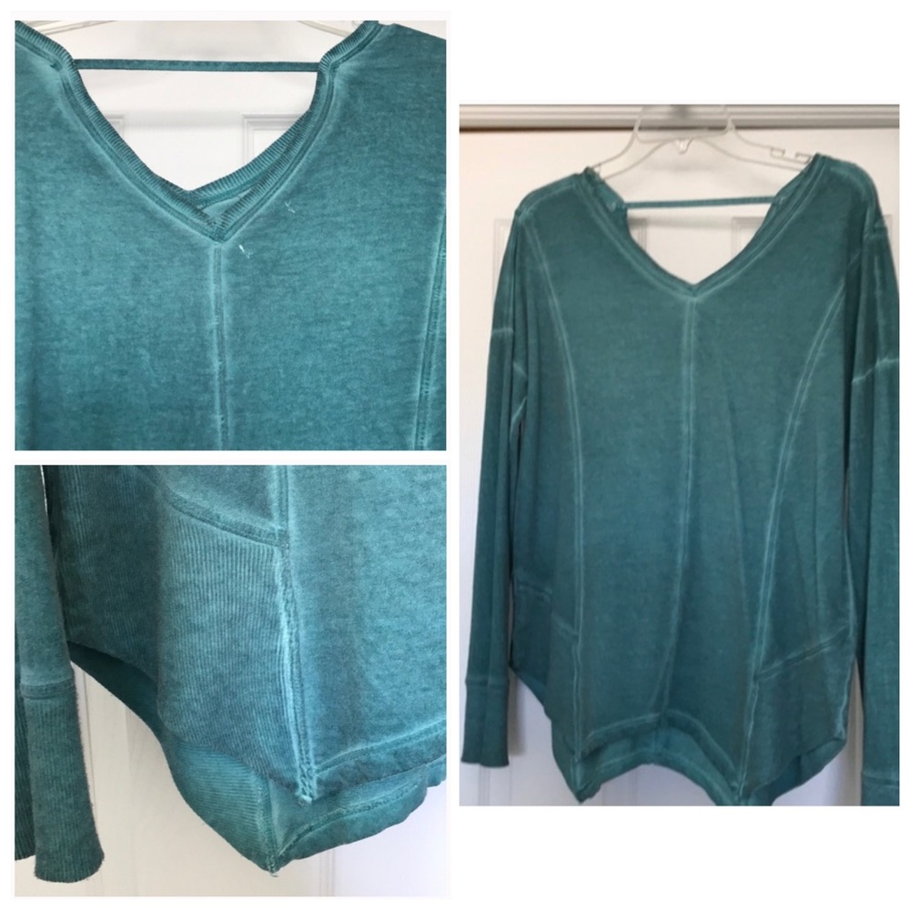 Maurice’s light sweatshirt size L